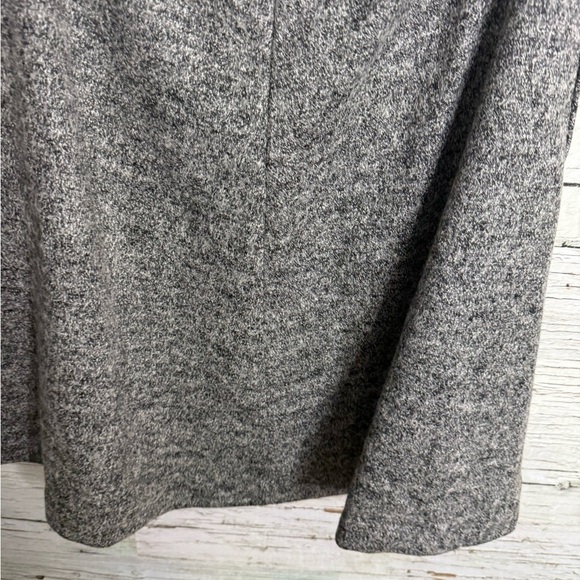 Banana Republic A-Line gray Wool Skirt with pockets size 4 - Picture 5 of 7